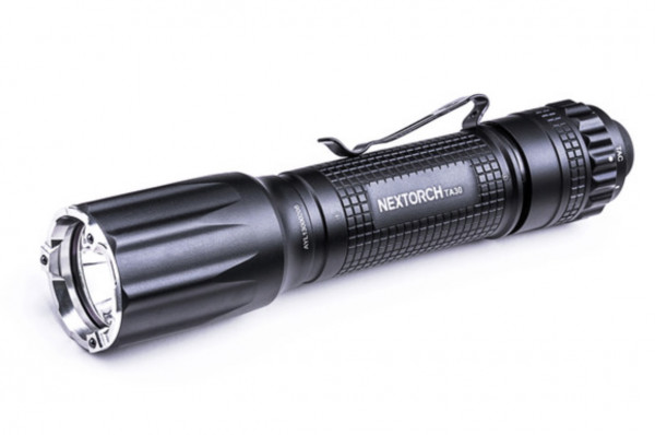 Nextorch TA30 Tactical LED Taschenlampe 1300 Lumen Kopf mit Nano- Keramik Glasbrecher Stroboskopfun
