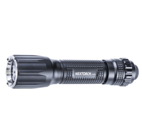 Nextorch TA15 V2.0 Preppertaschenlampe 700 Lumen mit Glasbrecher
